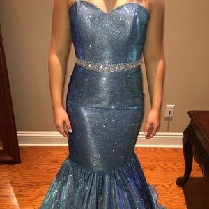 Size 6 Terani prom dress